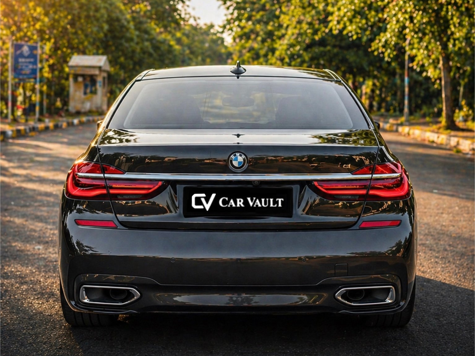 BMW 730Ld M Sport 2016 - Side View