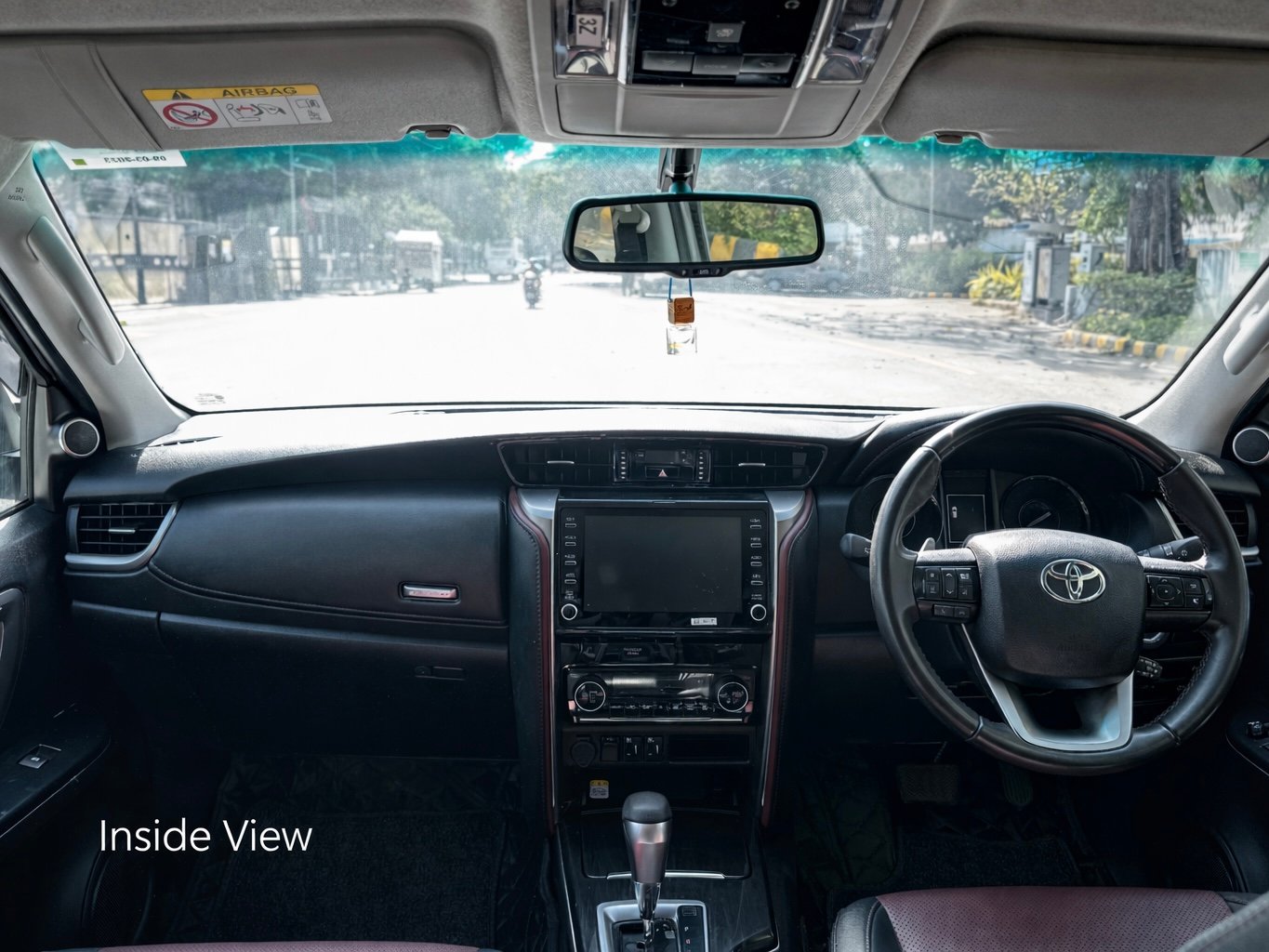 Toyota Fortuner - Interior