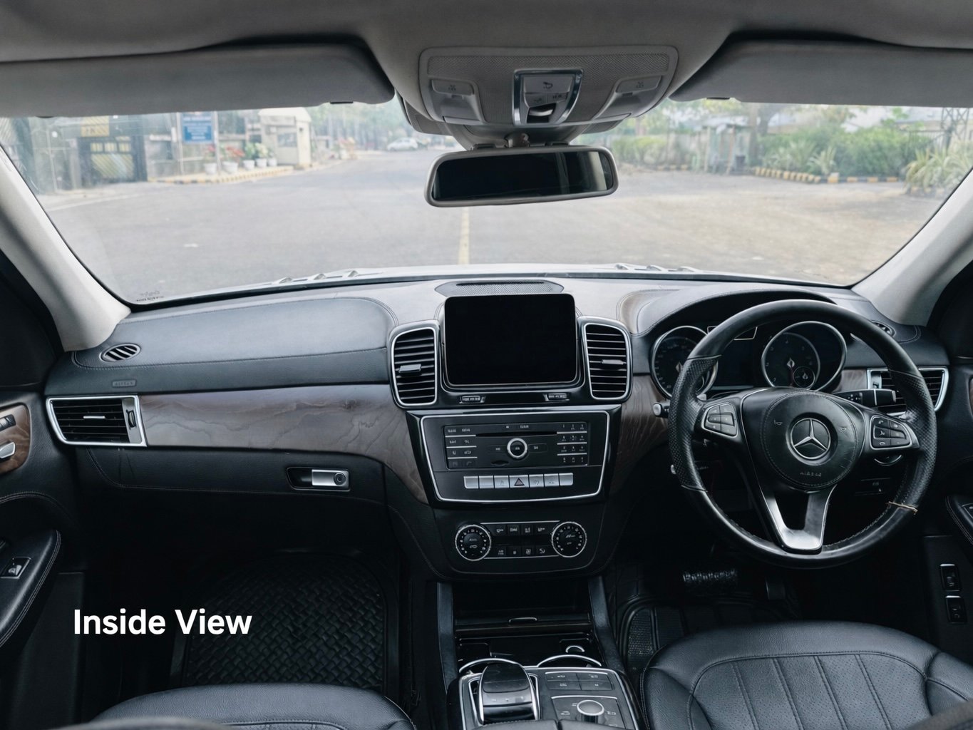 Mercedes-Benz GLS 350d - Interior
