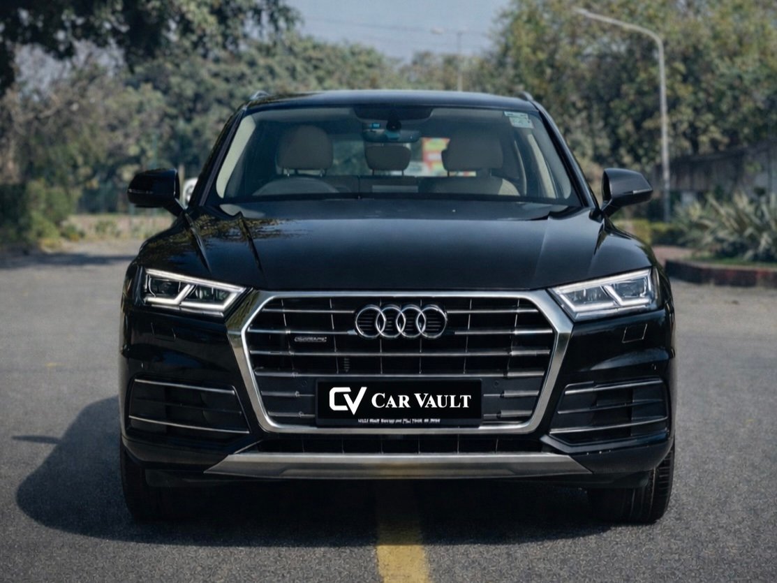 Audi Q5 - Front View