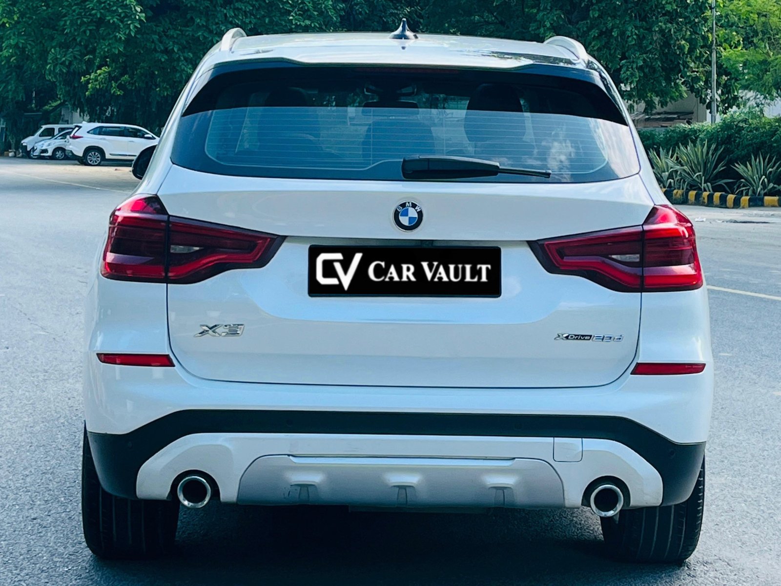 BMW X3 xDrive 20d - Side View